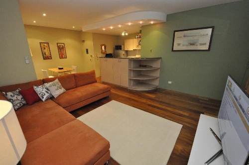 Glebe Self-Contained Modern One-Bedroom Apartment (47ROS) image 4