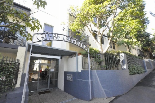 Glebe Self-Contained Modern One-Bedroom Apartment (47ROS) image 9